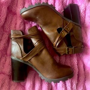 Cut out heeled boots